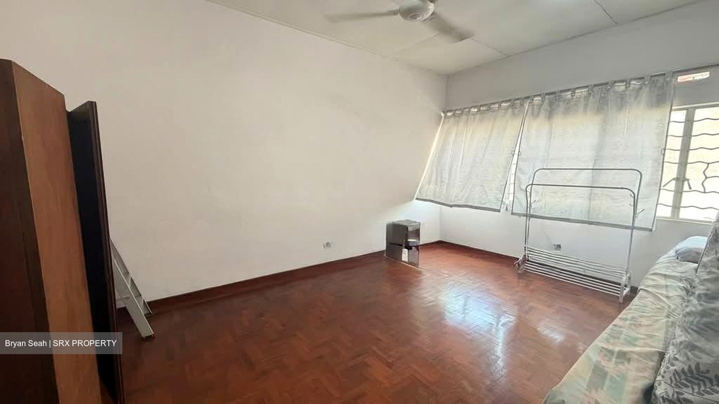 Mandarin Park (D21), Terrace #561186351